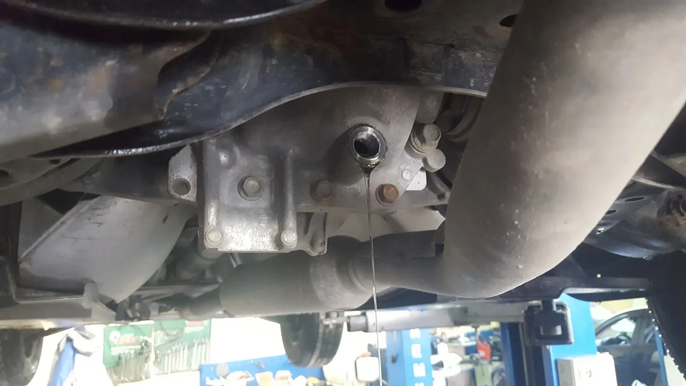 Замена масла в редукторе Мазда CX 5