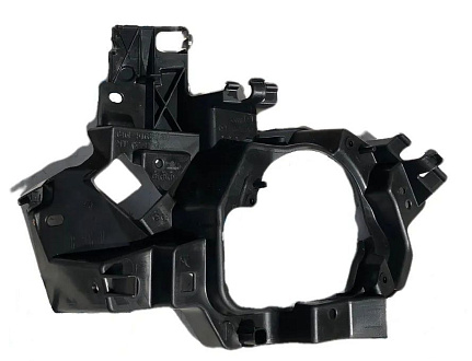 Кронштейн ПТФ правой M6 (GJ) 2012-2017